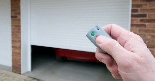 Купить автоматику для рулонных ворот Геленджик, цена от 2704 руб.